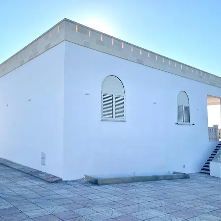 Skyline Villa *